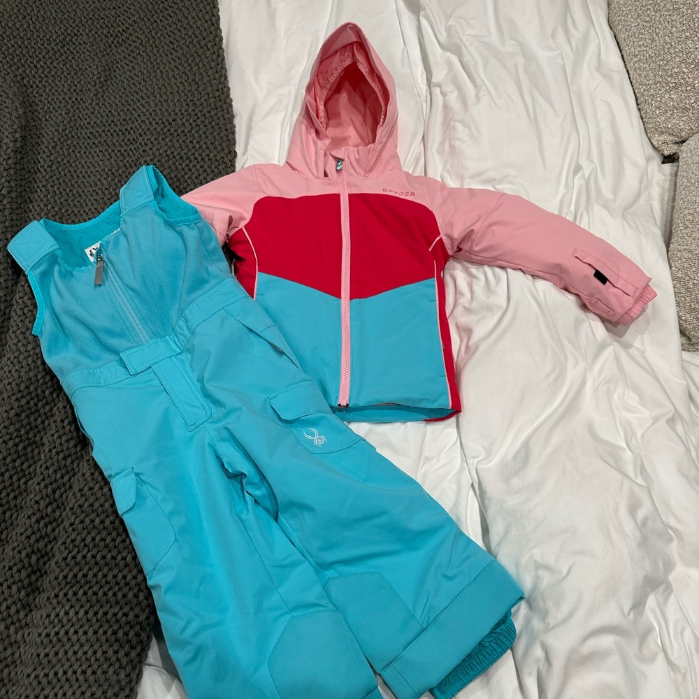 Girls Spyder Ski jacket and bib set size 4